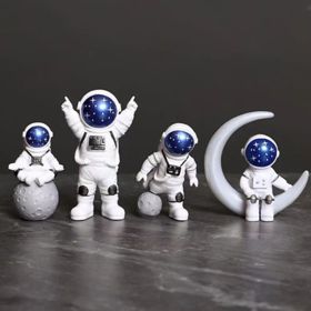 4pcs Small Creative Astronaut Ornaments; Desktop Ornaments; TV Cabinet Ornaments - Blue - 10.2*6cm